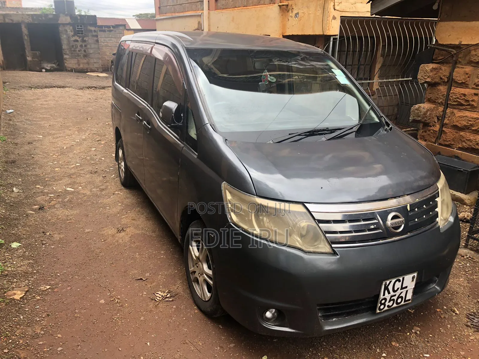 Nissan Santana 2009 Gray