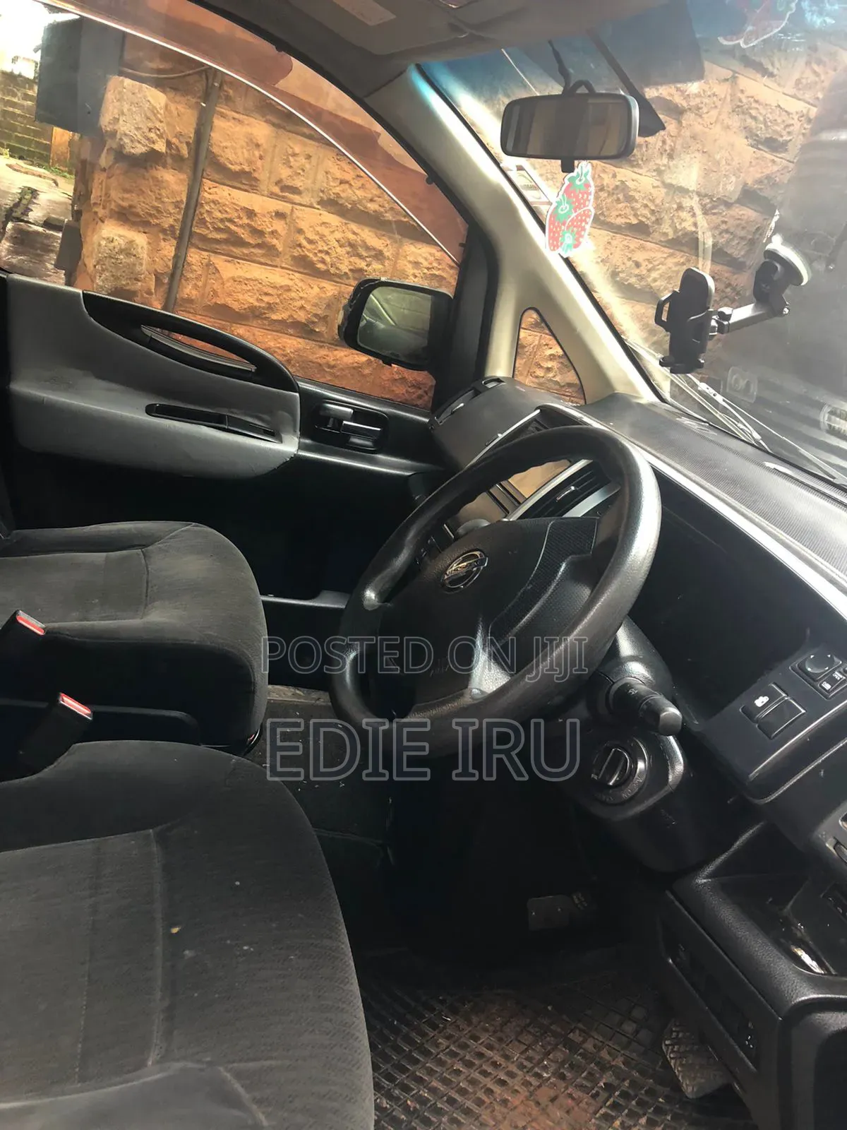 Nissan Santana 2009 Gray