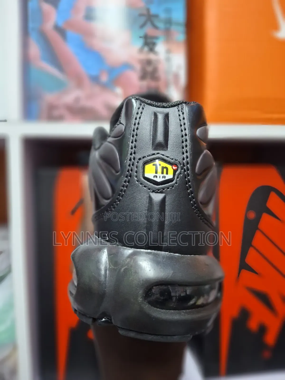 Nike Tn Thermo Reactive Air Max Plus Sneakers