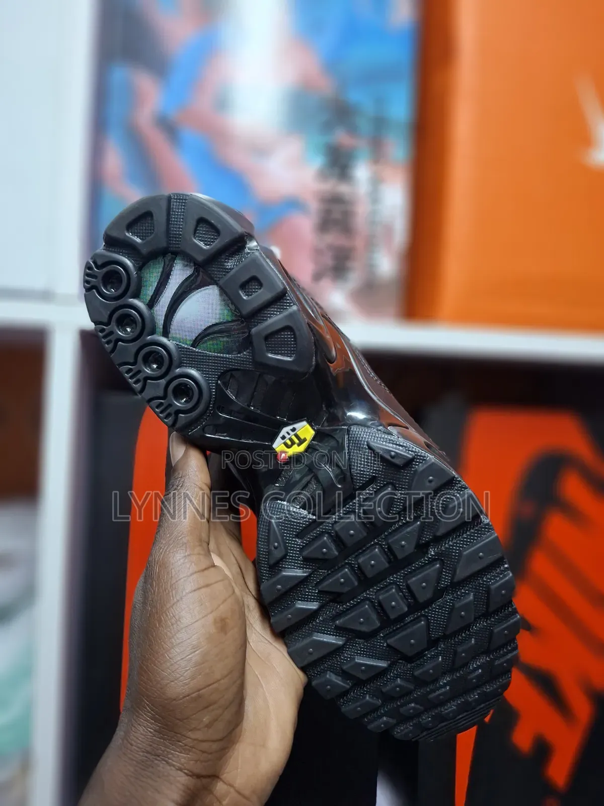 Nike Tn Thermo Reactive Air Max Plus Sneakers