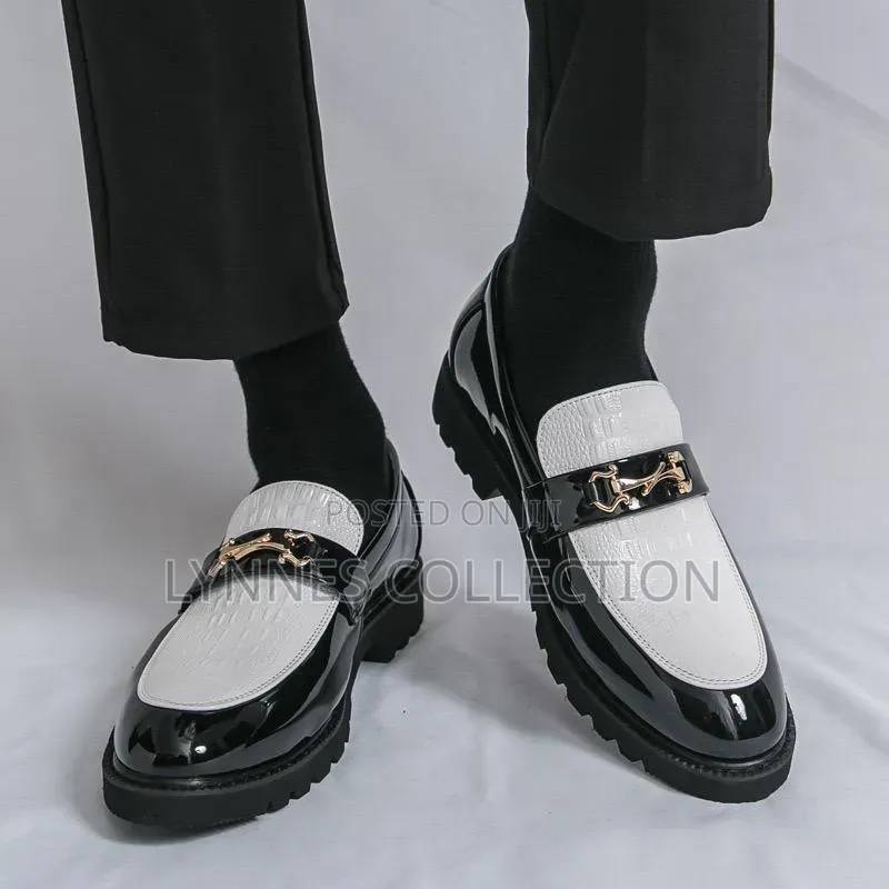 Men’S Slip-on Casual Loafers With Tassel Chain Black and White