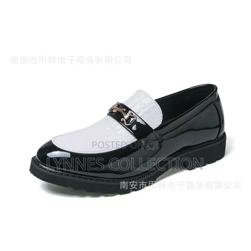 Men’S Slip-on Casual Loafers With Tassel Chain Black and White