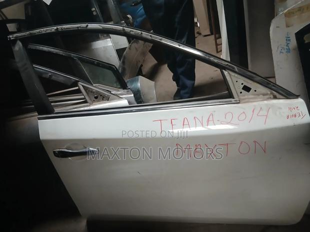 Nissan Teana New Shape Front Door