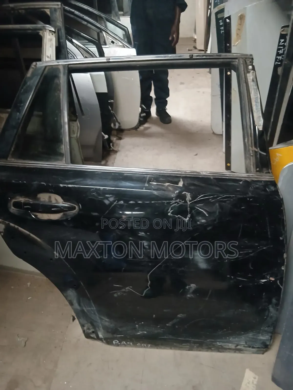 Subaru Outback Br9 Rear Door With Moulding