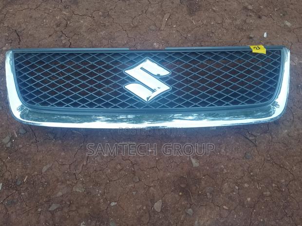 Suzuki Escudo 2005 Front Grill