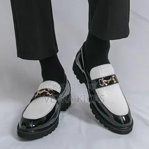 Slip-on Casual Tassel Chain Black/White - Premium Fashion Loafers