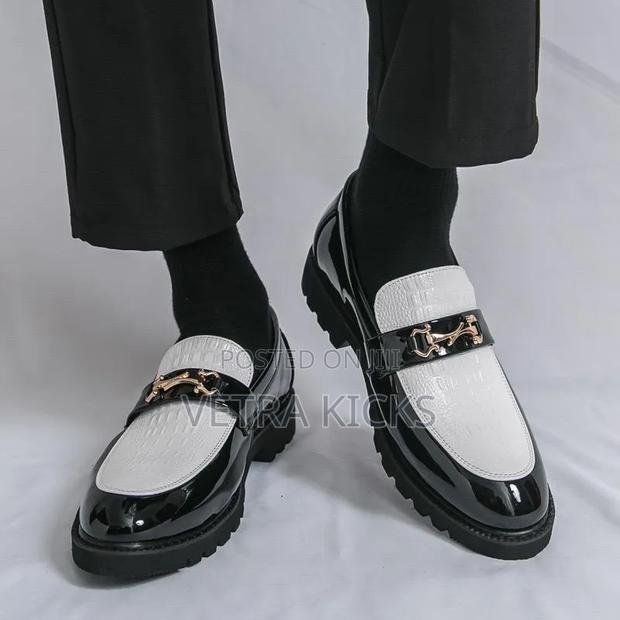 Slip-on Casual Tassel Chain Black/White - Premium Fashion Loafers
