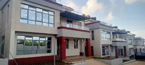 5bdrm Townhouse / Terrace in Karai for rent