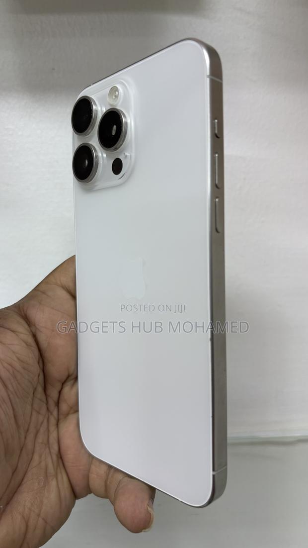 Apple iPhone 15 Pro Max 256 GB White - thumbnail 5