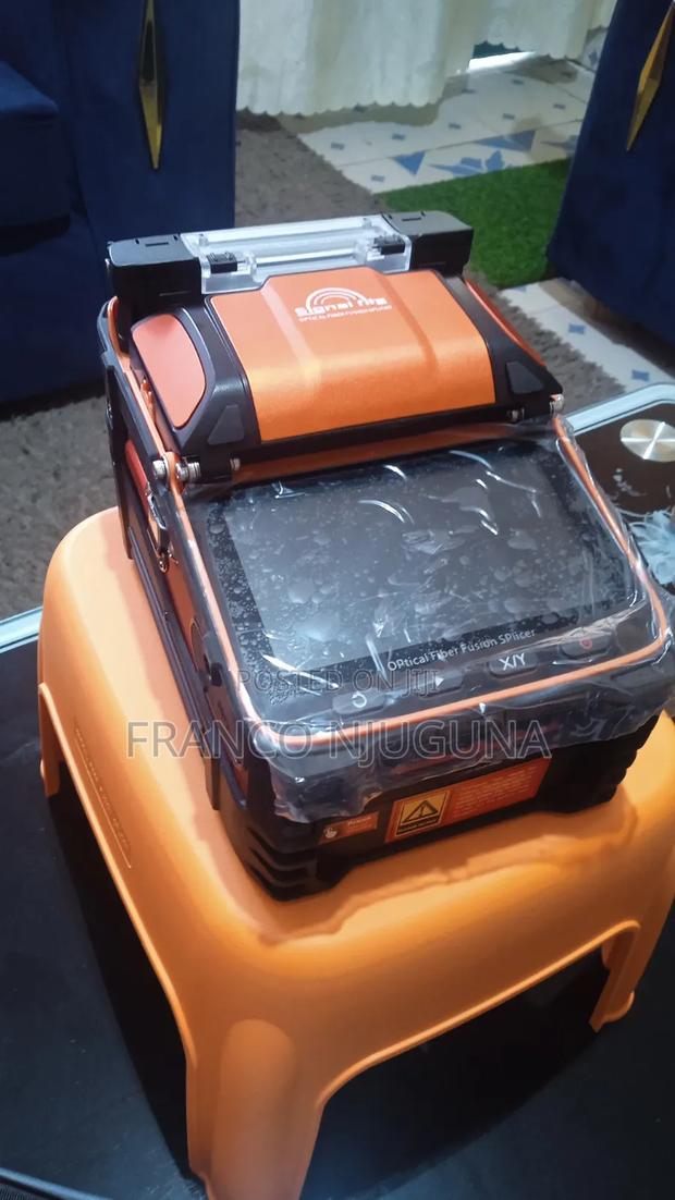 Slightly Used Ai 9 Signalfire Splicing Machine