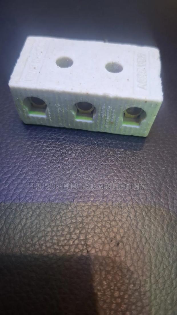 Porcelain Connectors - main view