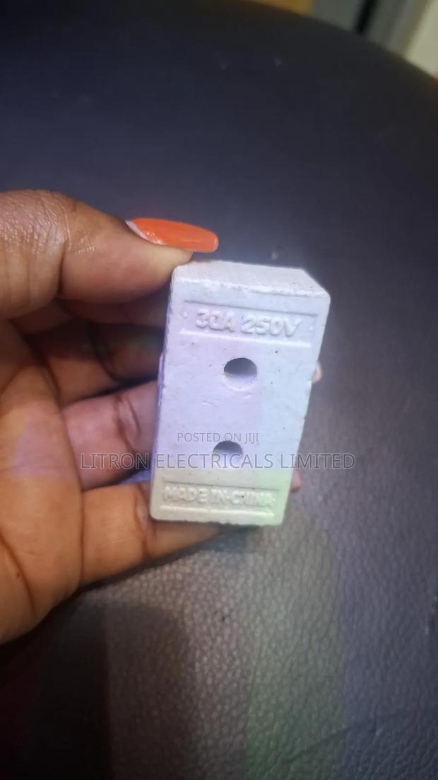 Porcelain Connectors - thumbnail 2