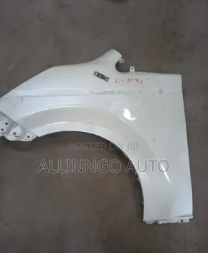 Toyota Spade 2015 Fender