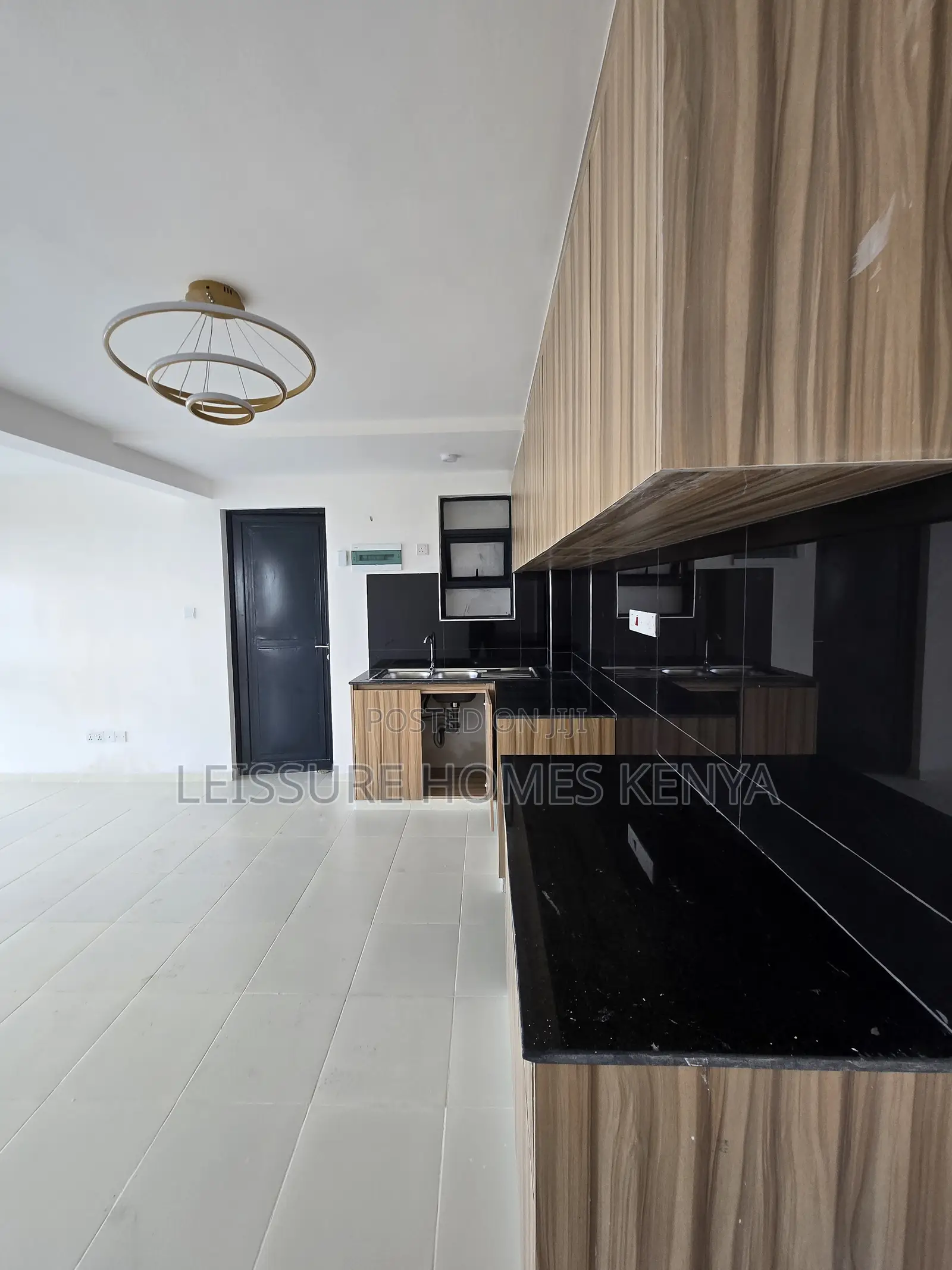 3bdrm Duplex in Thome for sale