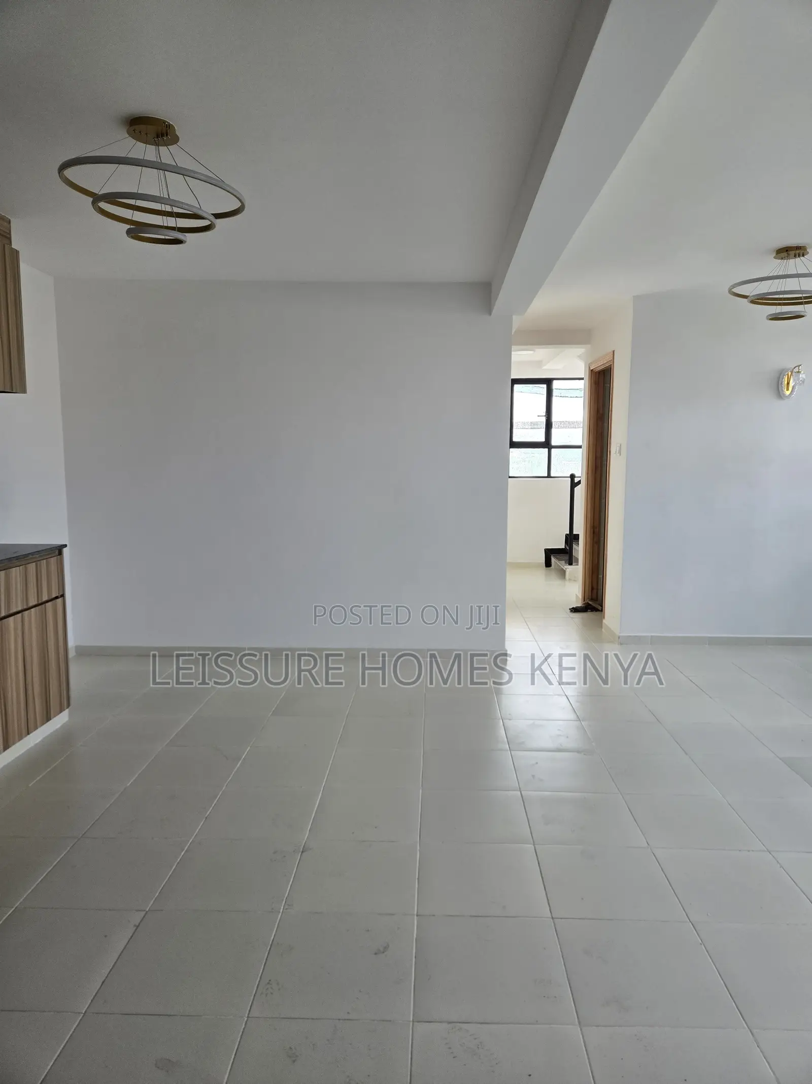 3bdrm Duplex in Thome for sale