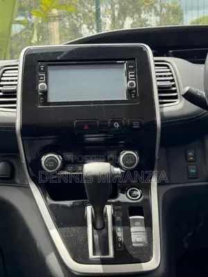 Nissan Serena 2019 White