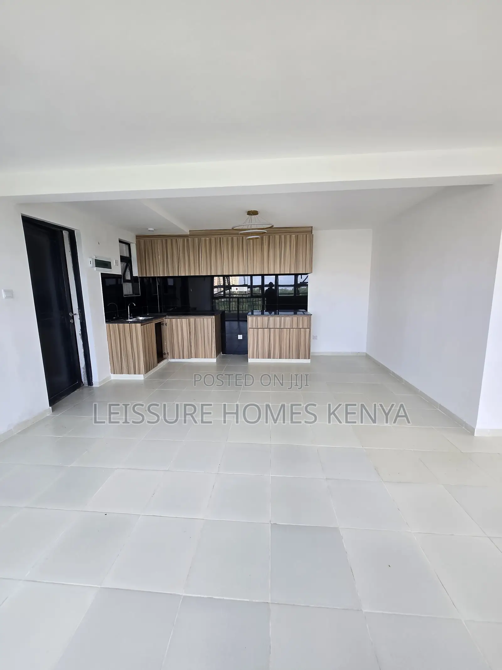 3bdrm Duplex in Thome for sale