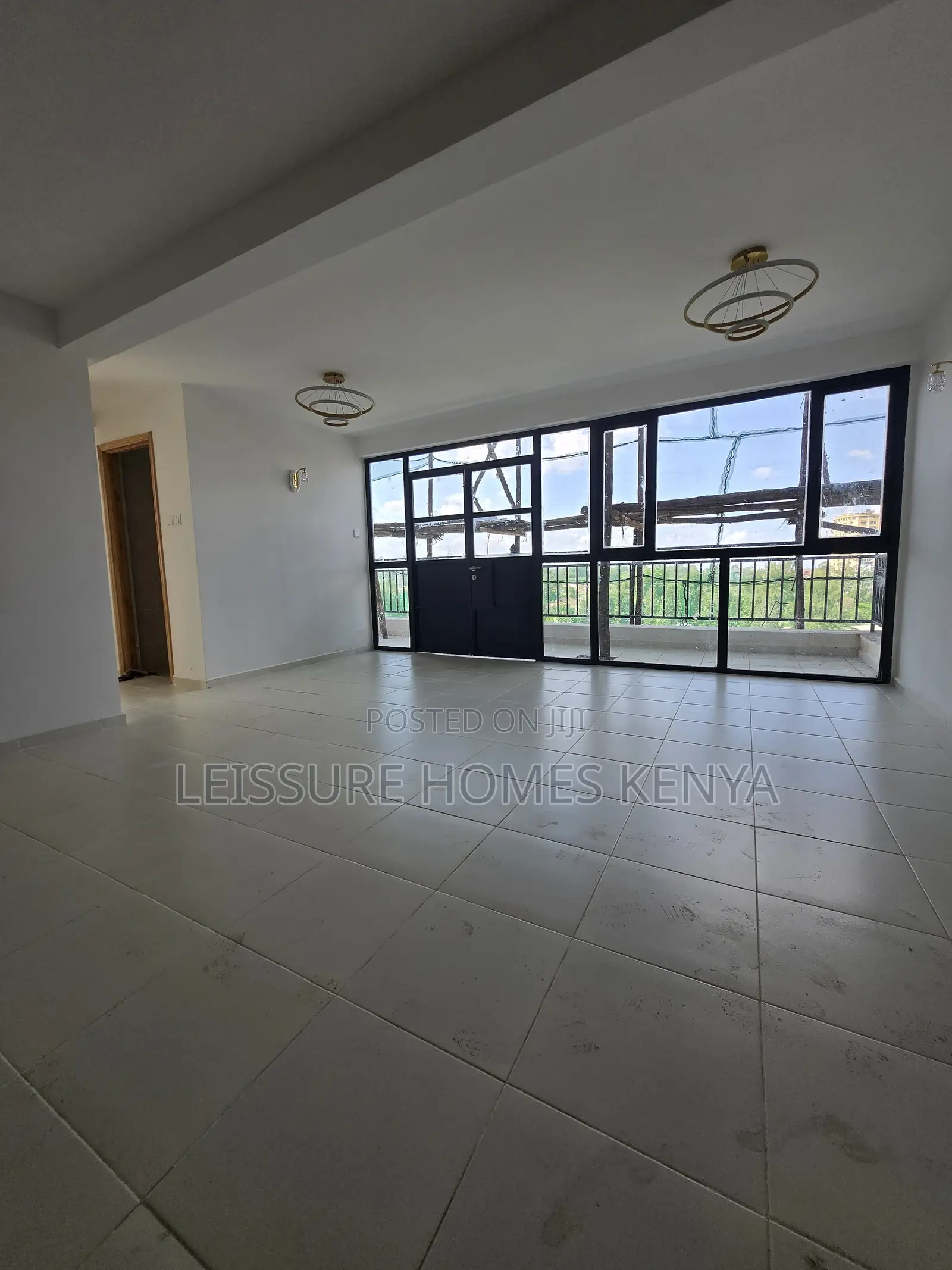 3bdrm Duplex in Thome for sale