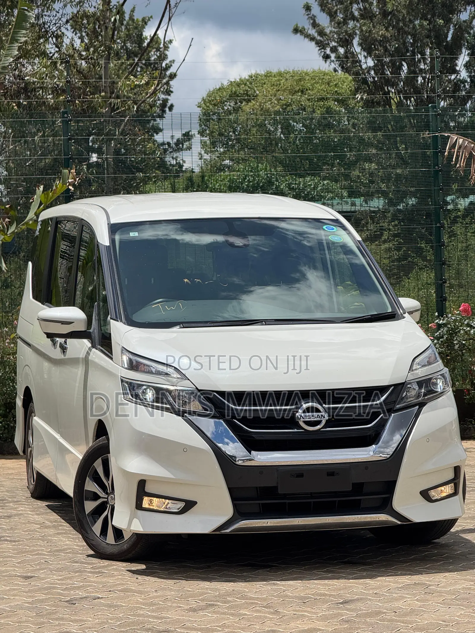 Nissan Serena 2019 White