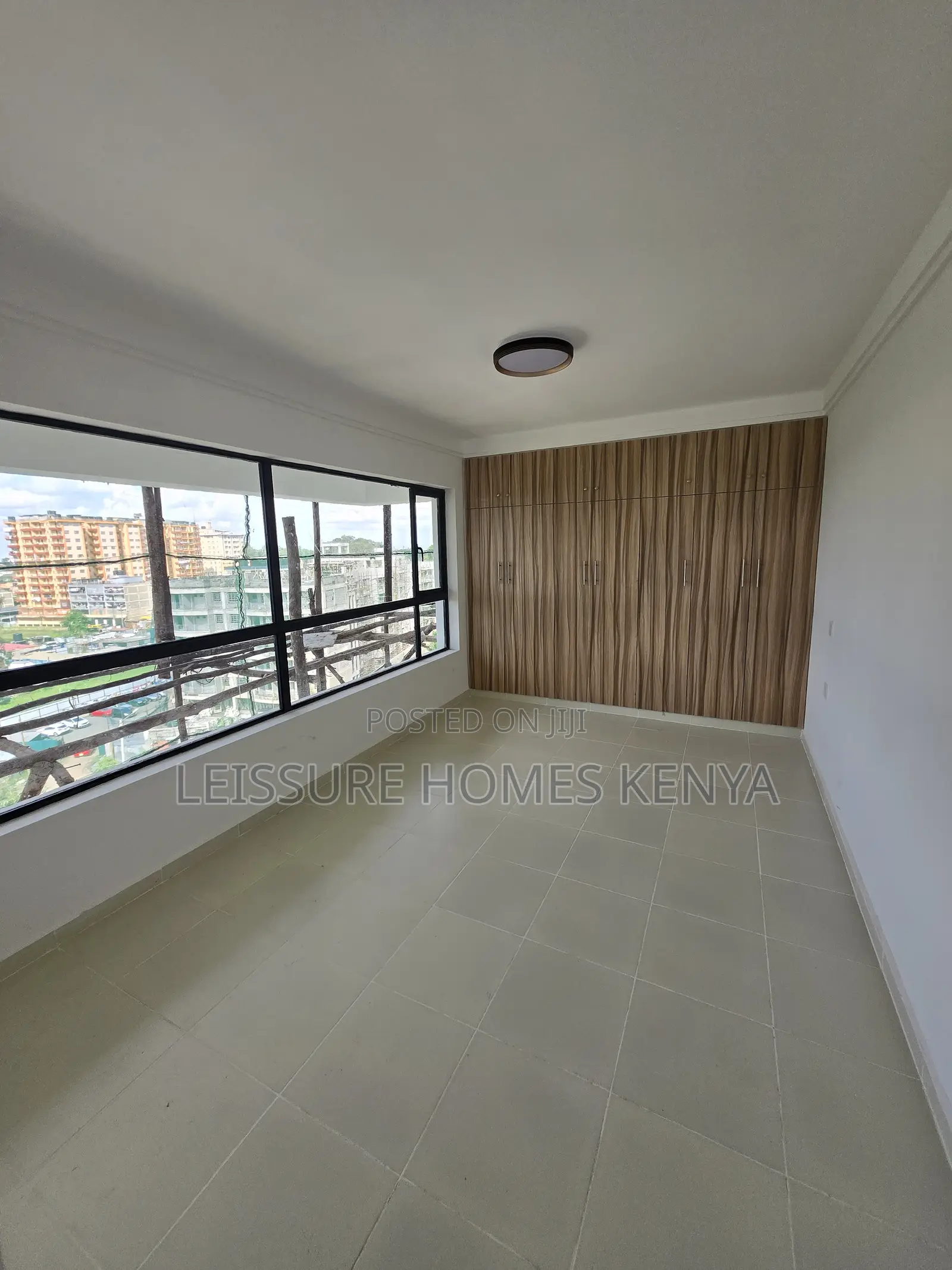 3bdrm Duplex in Thome for sale