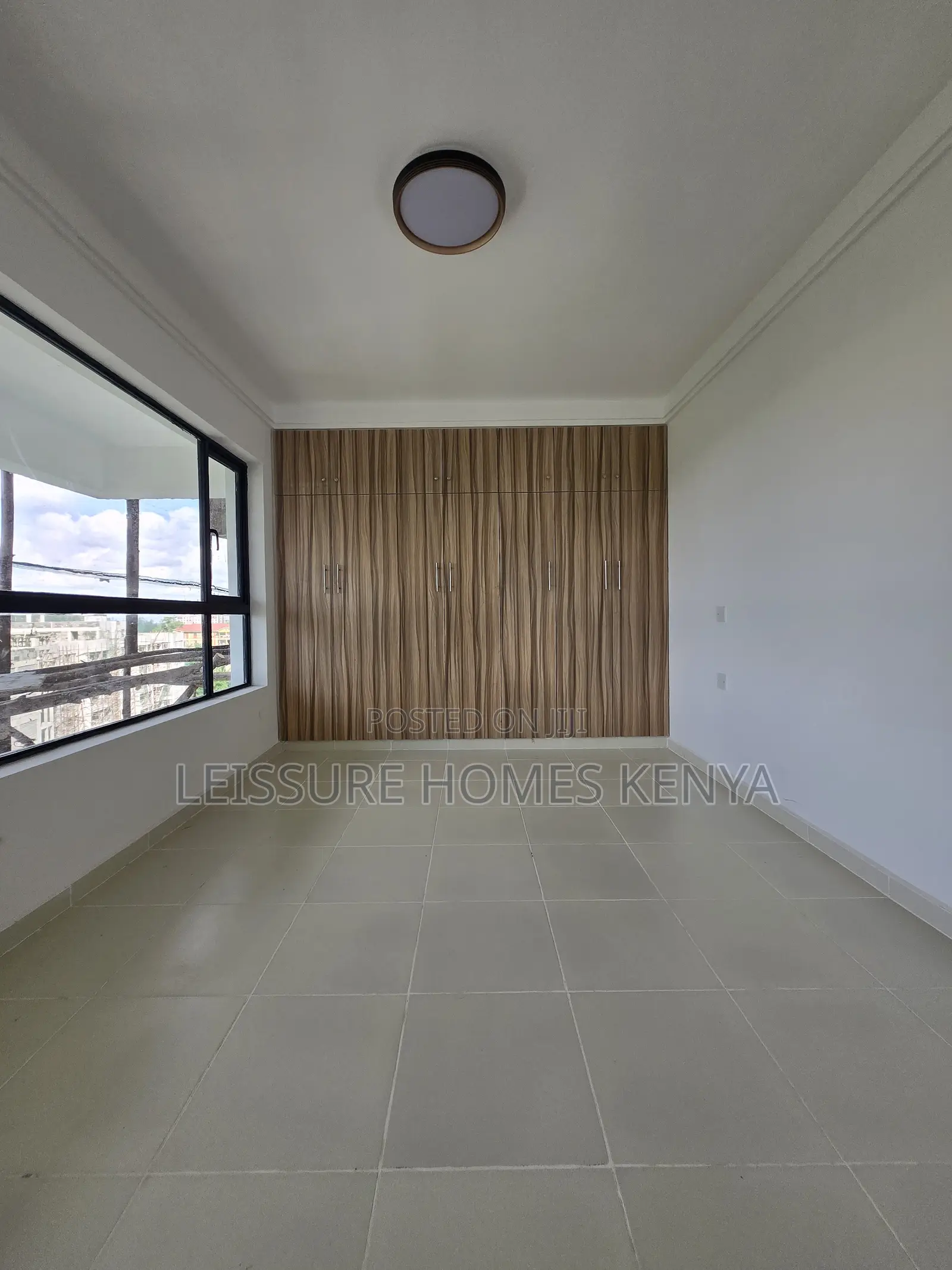 3bdrm Duplex in Thome for sale