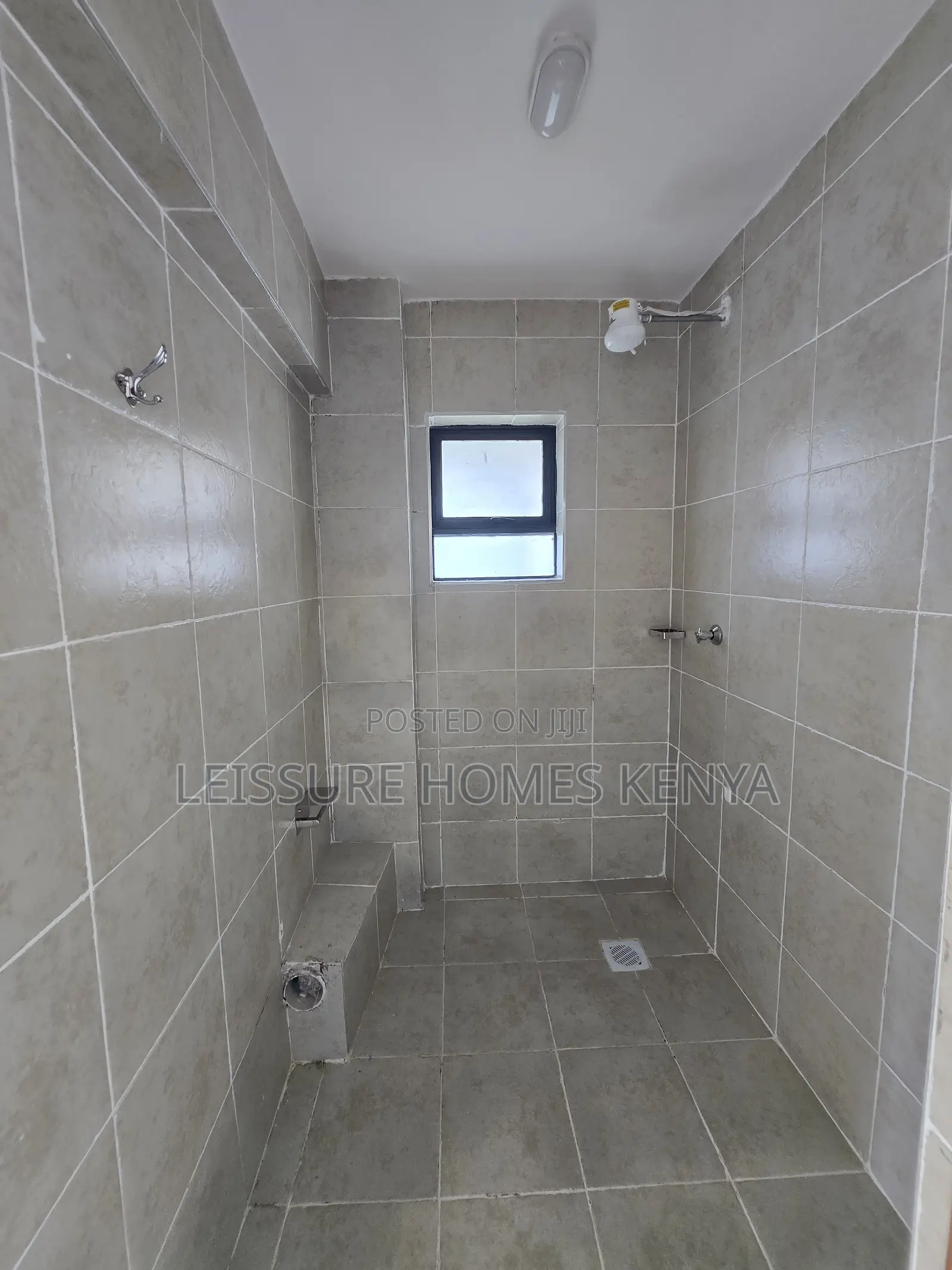 3bdrm Duplex in Thome for sale