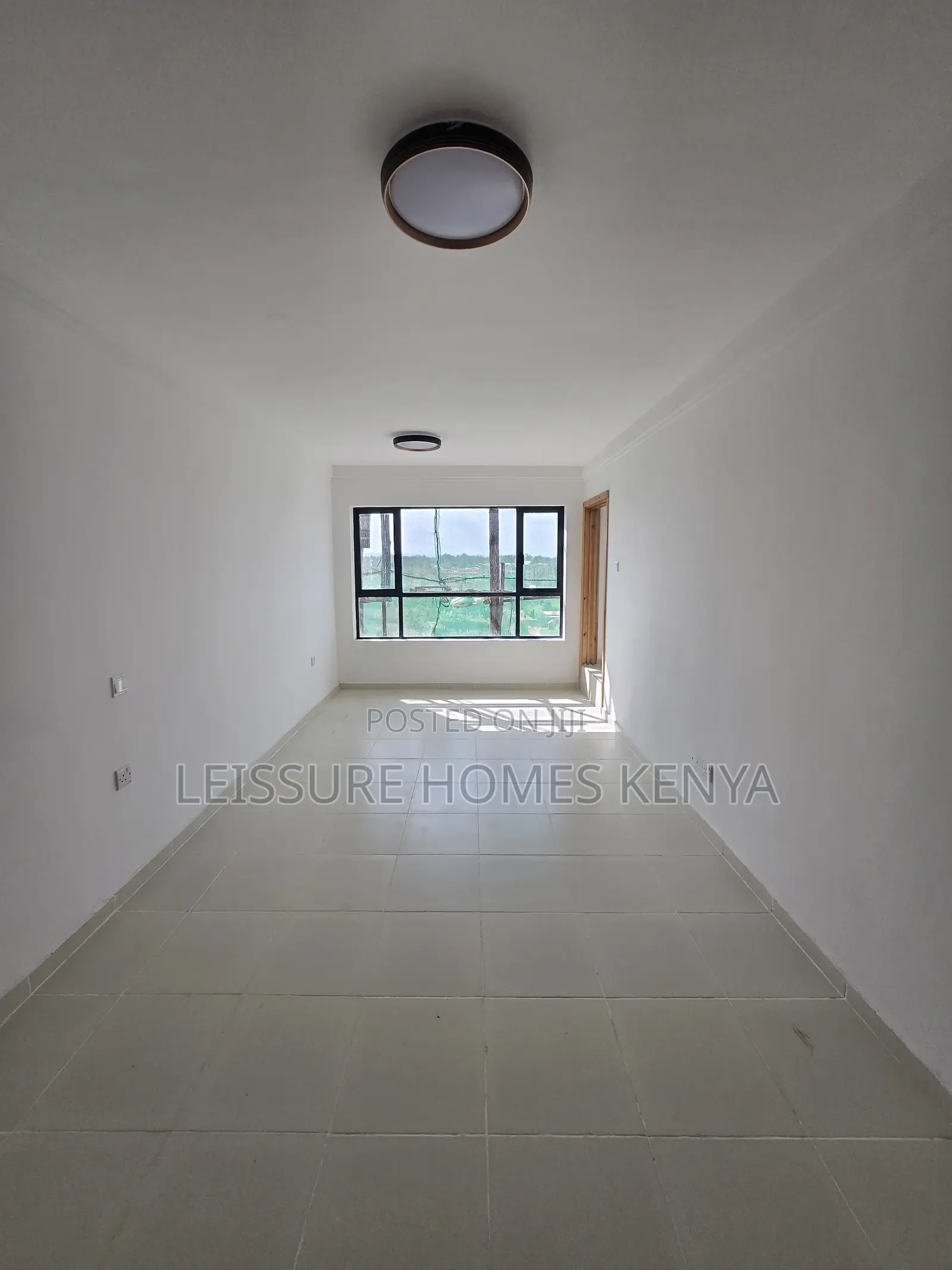 3bdrm Duplex in Thome for sale