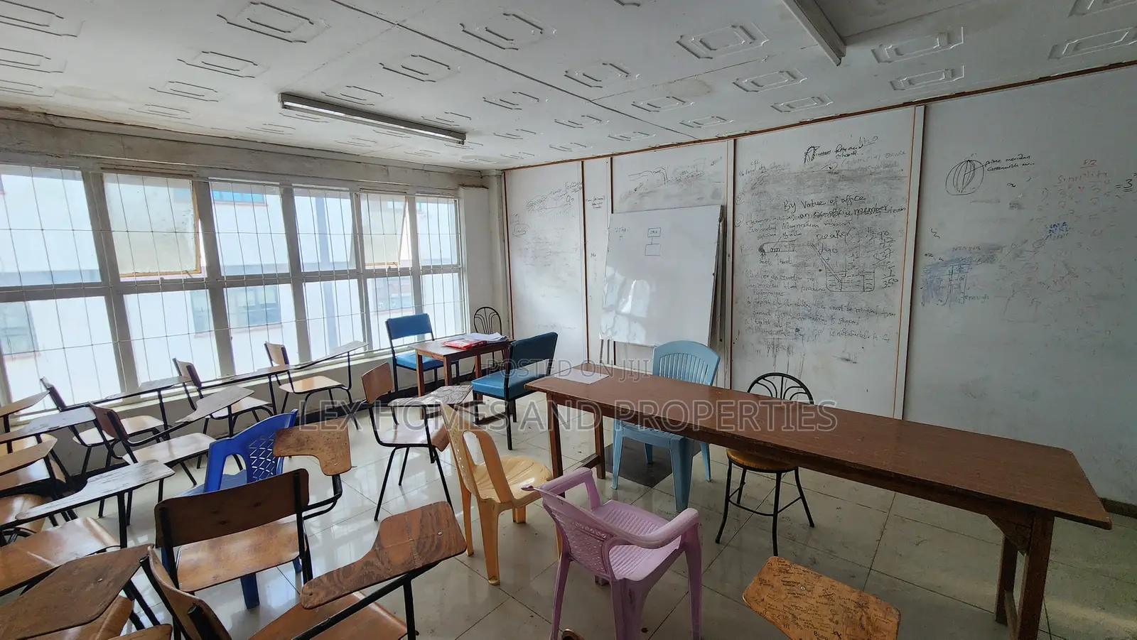 Office to Let P.M
