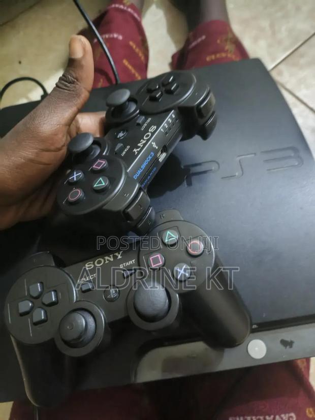 Slightly Used Ps3 Console Working Perfectly - thumbnail 3