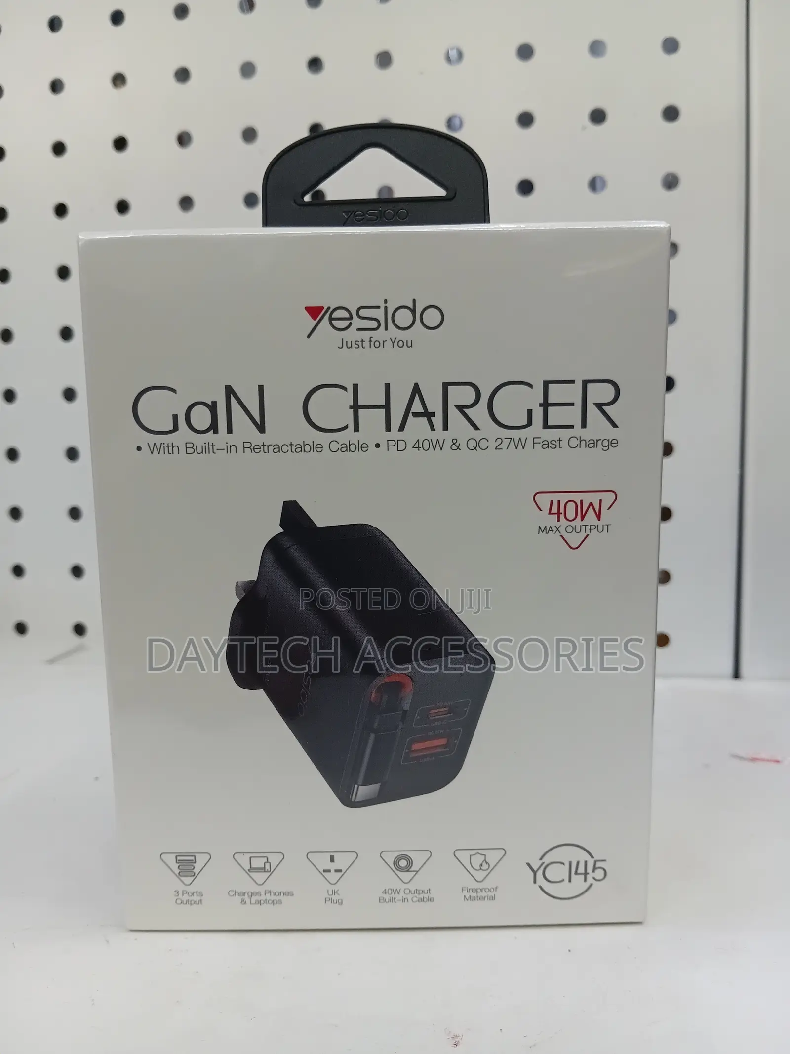 Yesido Yc145 40w Gan Charger With a Built-in Retractable Type-C Cable