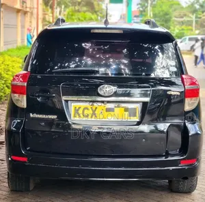 Toyota Vanguard 2012 Black