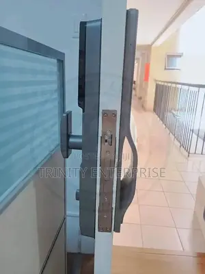 Smart Wifi Fingerprint Door Lock - App Control, Auto-Lock, Biometric
