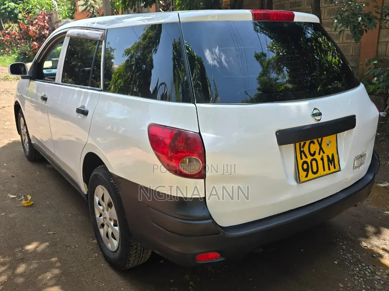 Nissan Advan 2013 White