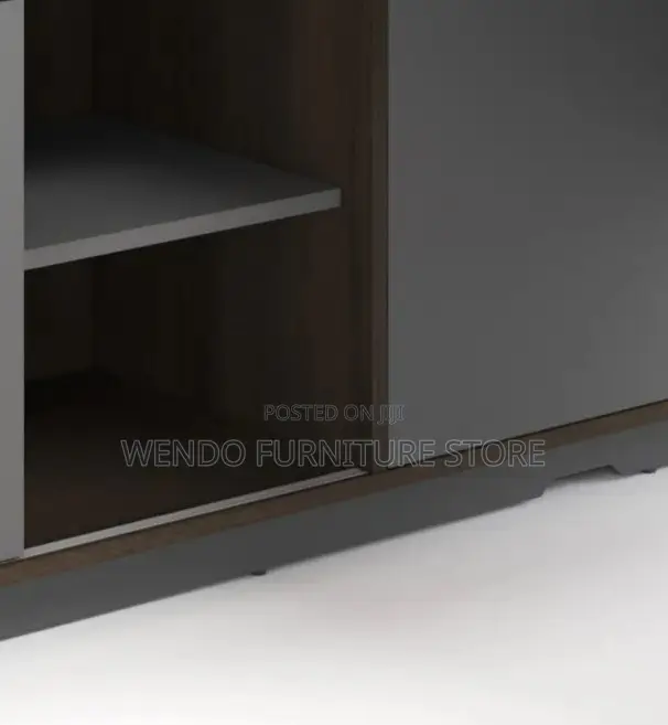 Office Desk; 1.6 Meters Executive Office Betente Desk