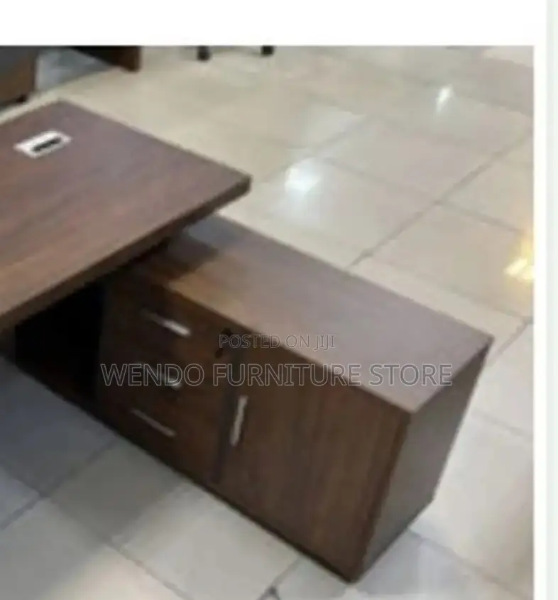 Office Desk; 1.6 Meters Executive Office Betente Desk