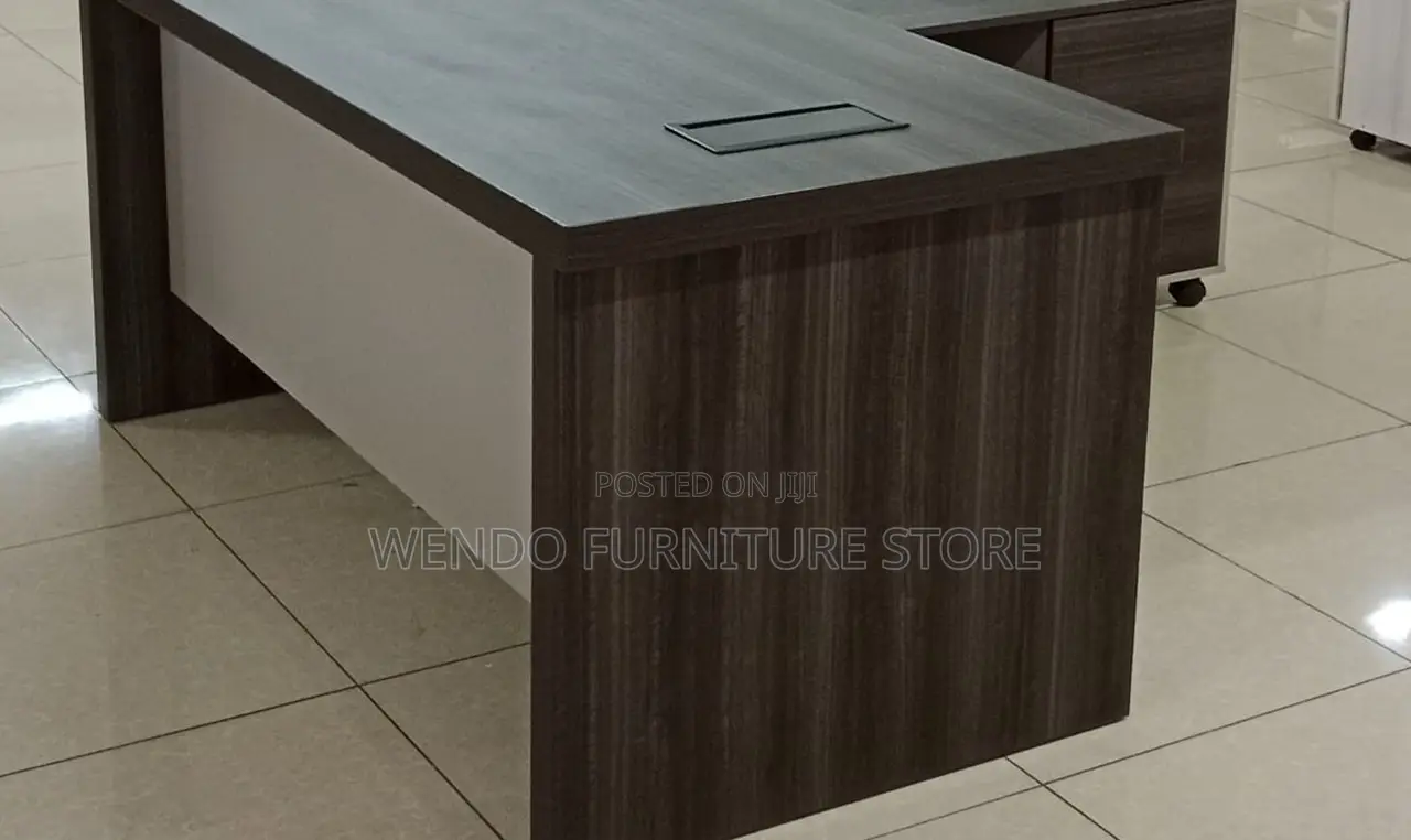 Office Desk; 1.6 Meters Executive Office Betente Desk