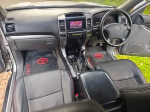 Toyota Land Cruiser Prado 2004 Silver