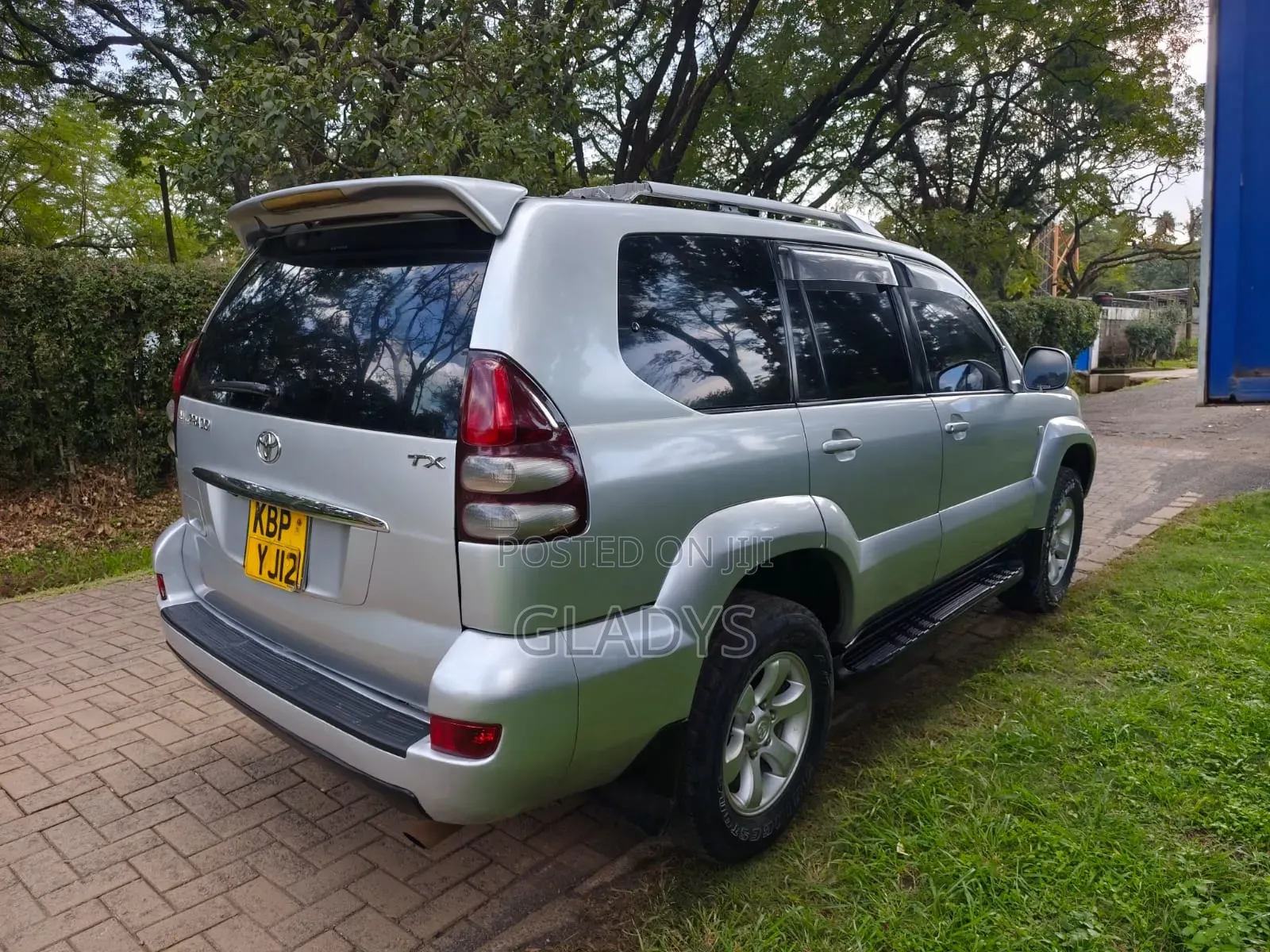 Toyota Land Cruiser Prado 2004 Silver