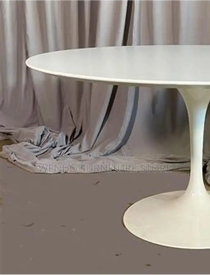 Coffee Table; Round Marble Surface Home Hankeet Coffee Table