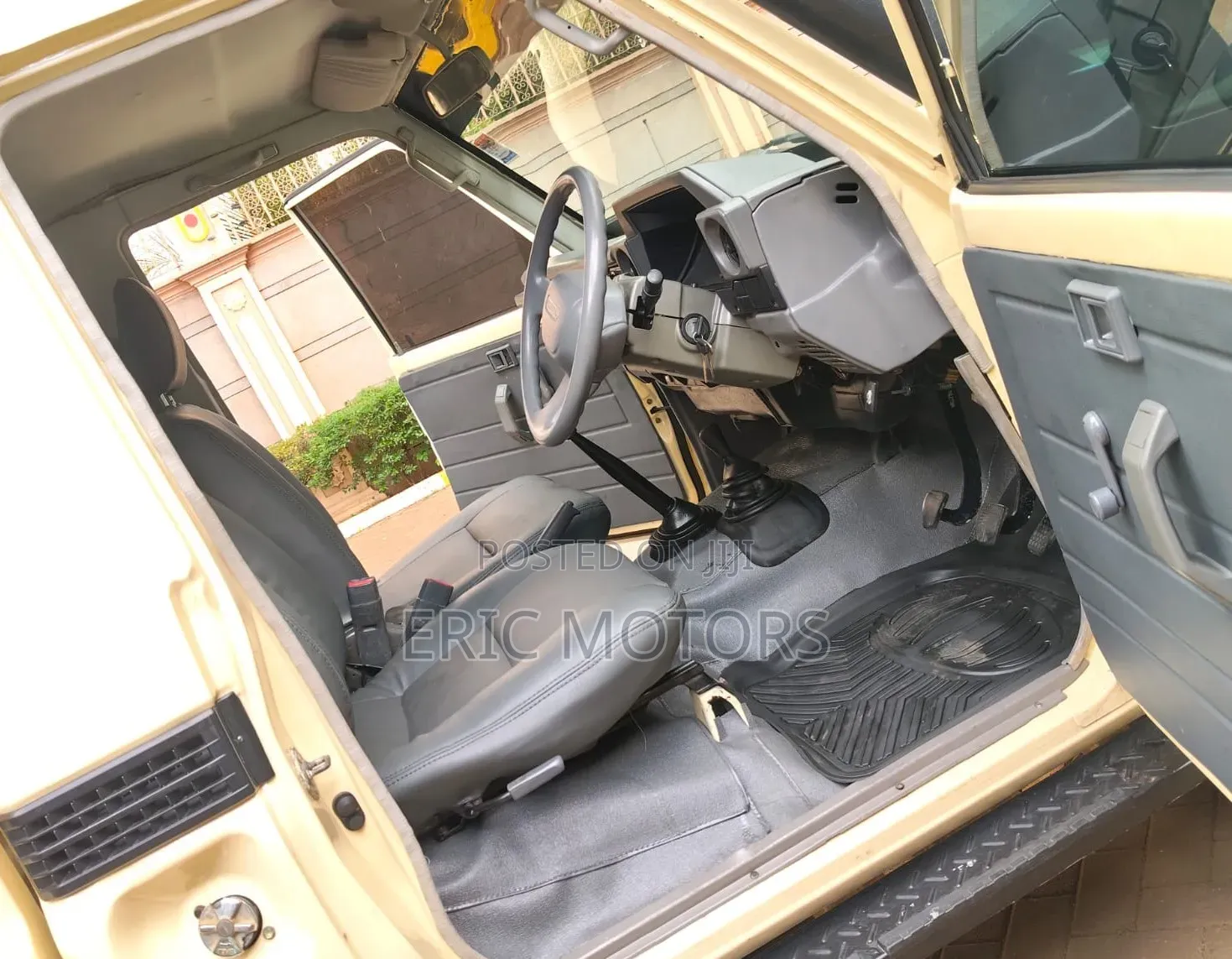 Toyota Land Cruiser 2007 Beige