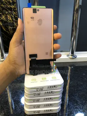Original Vivo V30 Screen Replacement Installation in Nairobi