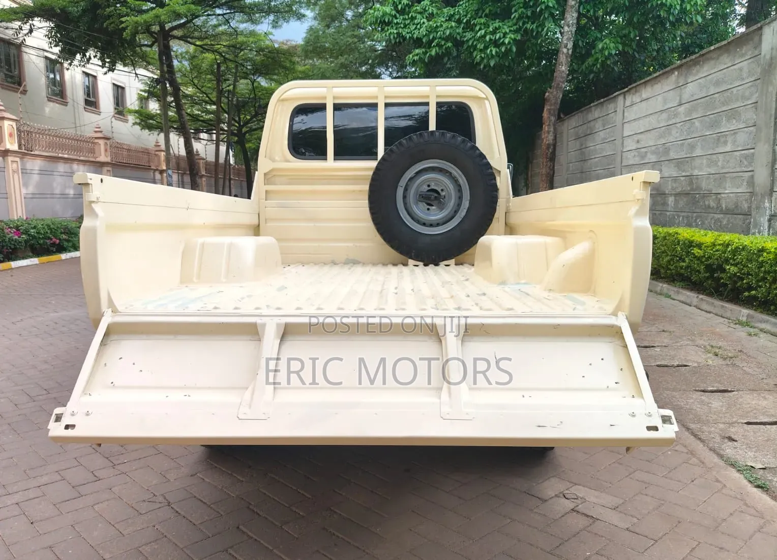 Toyota Land Cruiser 2007 Beige