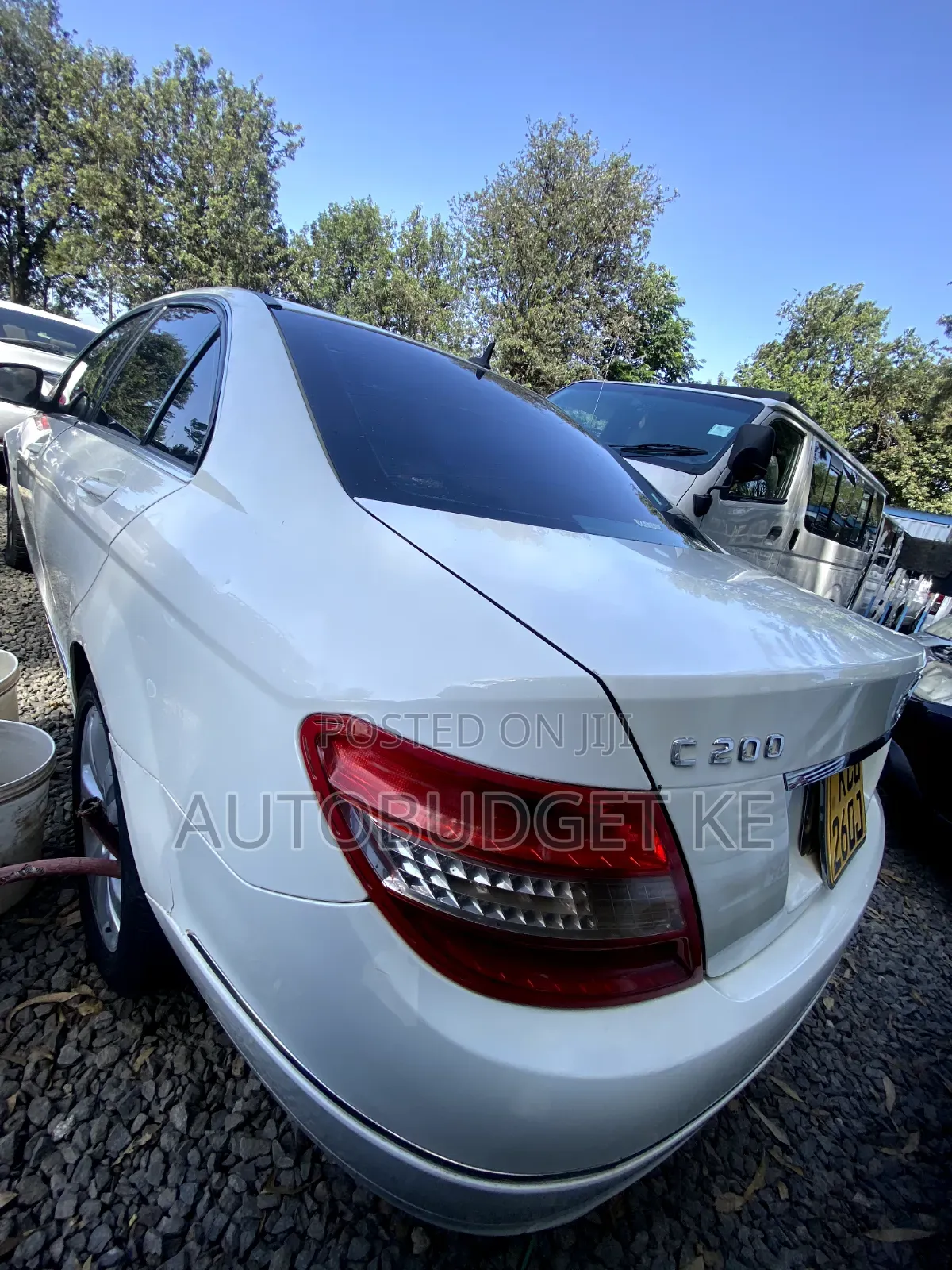 Mercedes-Benz C200 2009 White
