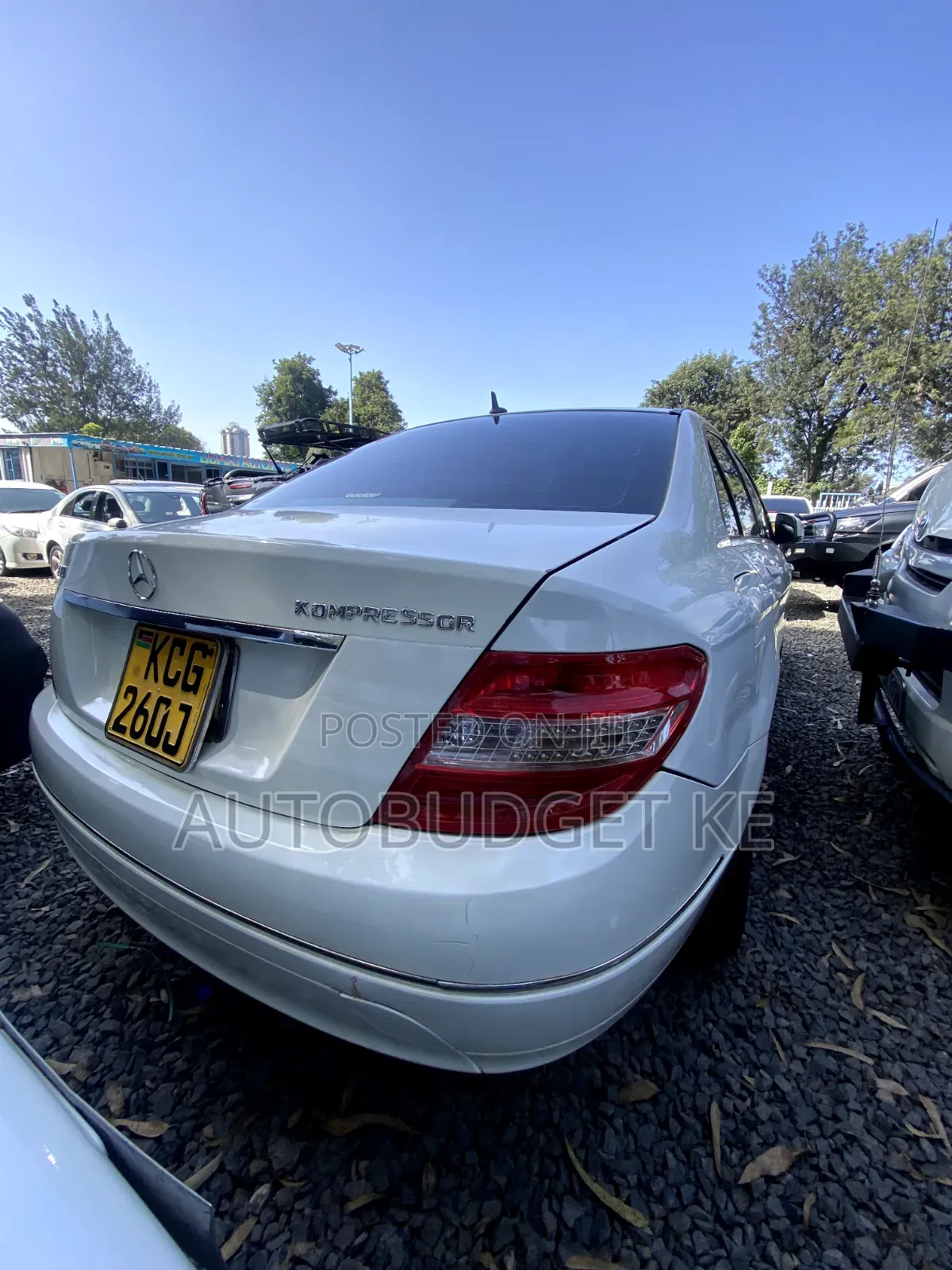 Mercedes-Benz C200 2009 White