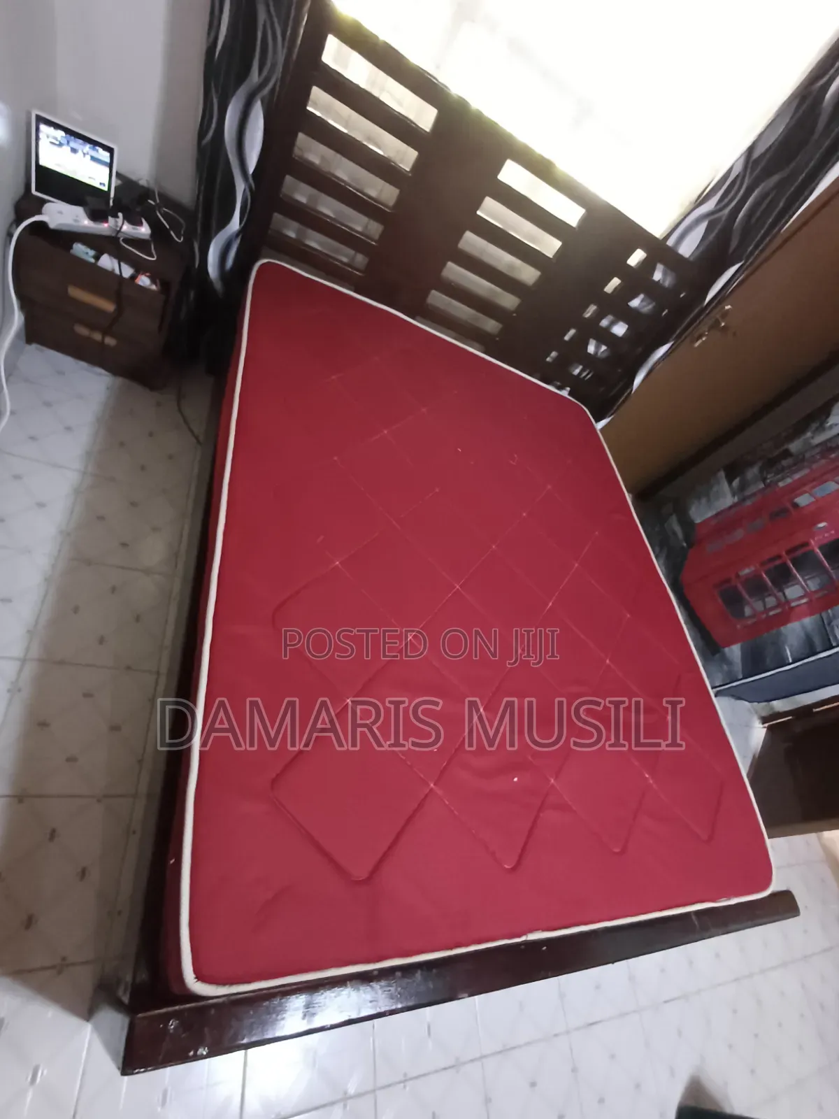 Bed 5 *6 Wooden Strong Mahogany Bed