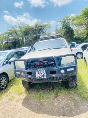 Toyota Hilux 2011 Silver