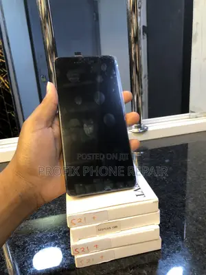 Original Samsung Galaxy S21+ Screen Replacement and Installation NRB