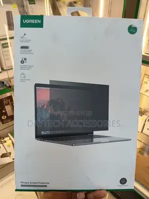 Ugreen Detachable Privacy Screen Protector for Laptop 14-Inch.