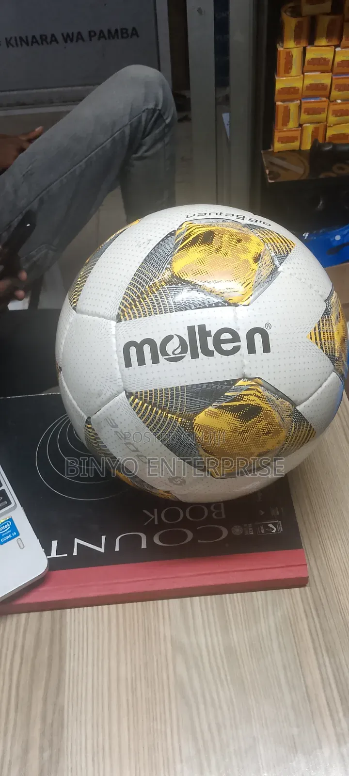 Size 5 Football Molten Ball