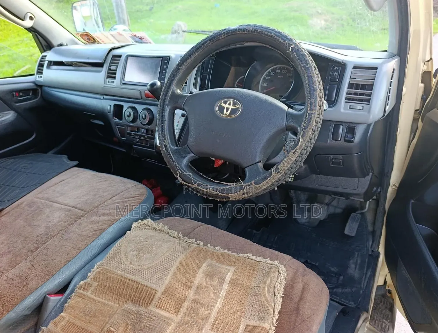 Toyota HiAce 2012 Beige